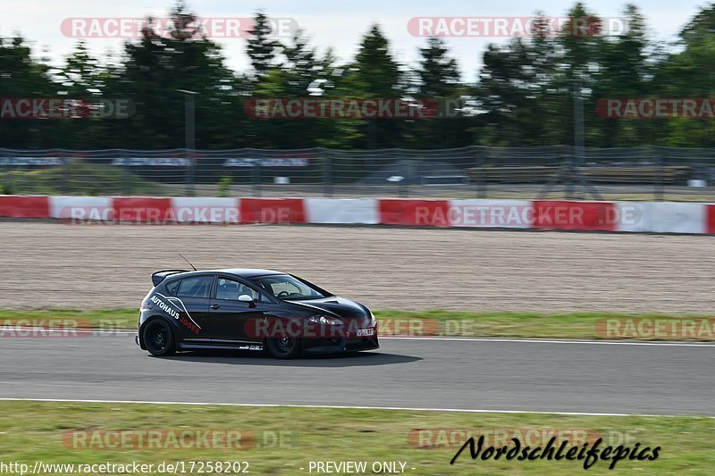 Bild #17258202 - Touristenfahrten Nürburgring Grand-Prix-Strecke (16.06.2022)