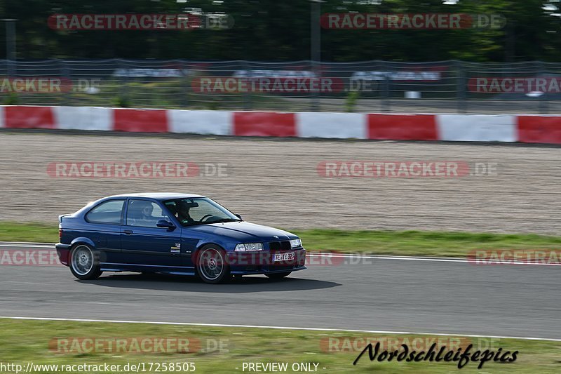 Bild #17258505 - Touristenfahrten Nürburgring Grand-Prix-Strecke (16.06.2022)