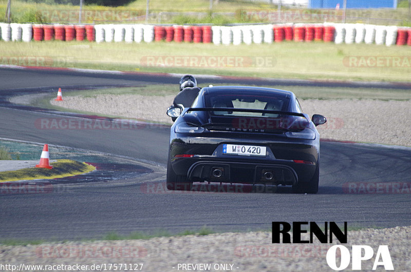 Bild #17571127 - Touristenfahrten Nürburgring Grand-Prix-Strecke (28.06.2022)