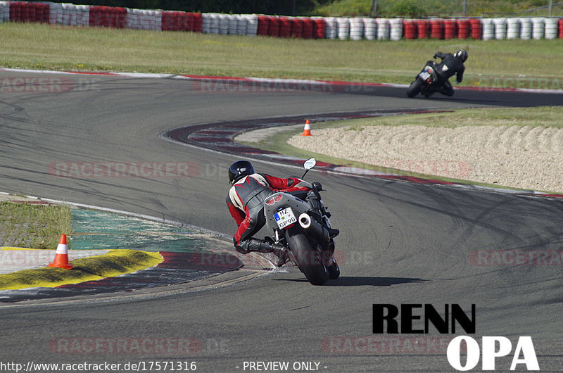 Bild #17571316 - Touristenfahrten Nürburgring Grand-Prix-Strecke (28.06.2022)