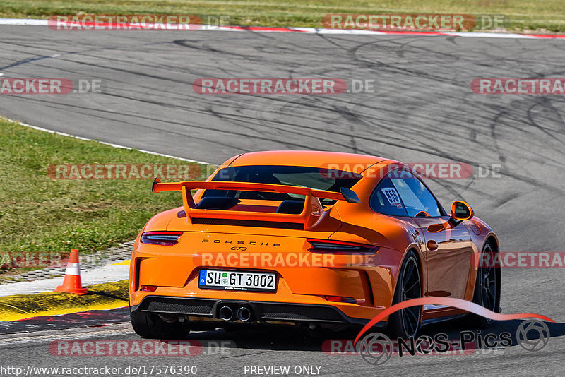 Bild #17576390 - Touristenfahrten Nürburgring Grand-Prix-Strecke (28.06.2022)