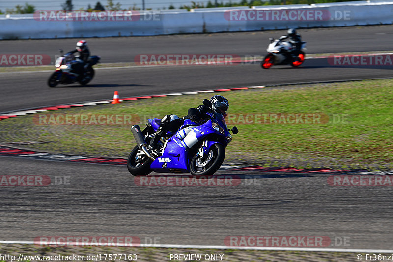 Bild #17577163 - Touristenfahrten Nürburgring Grand-Prix-Strecke (28.06.2022)