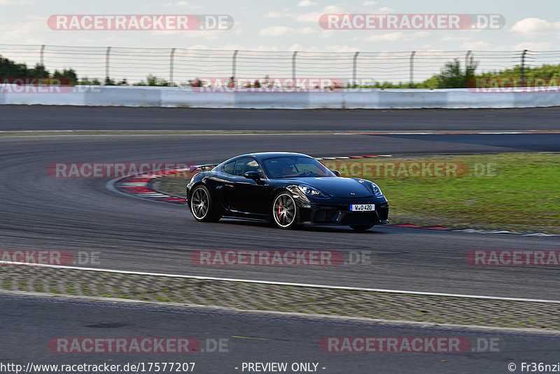 Bild #17577207 - Touristenfahrten Nürburgring Grand-Prix-Strecke (28.06.2022)