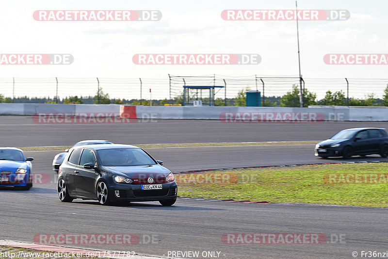 Bild #17577782 - Touristenfahrten Nürburgring Grand-Prix-Strecke (28.06.2022)