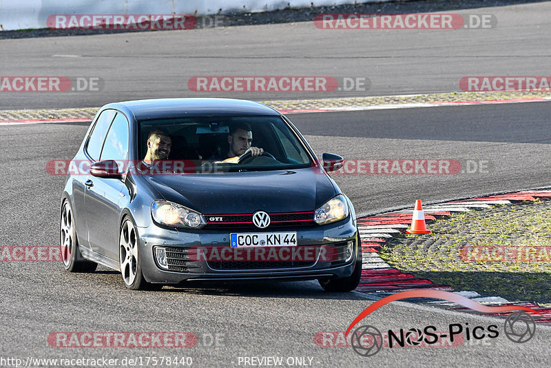 Bild #17578440 - Touristenfahrten Nürburgring Grand-Prix-Strecke (28.06.2022)