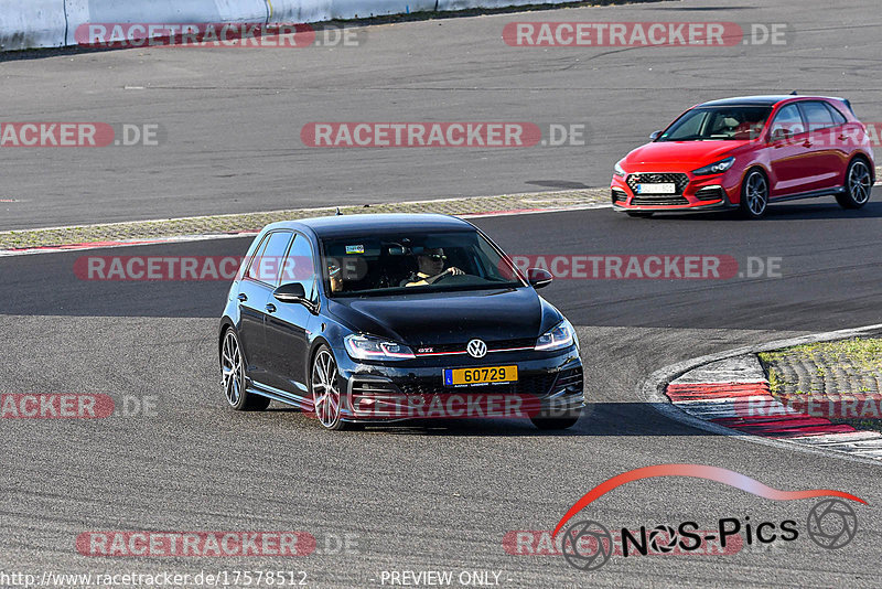 Bild #17578512 - Touristenfahrten Nürburgring Grand-Prix-Strecke (28.06.2022)