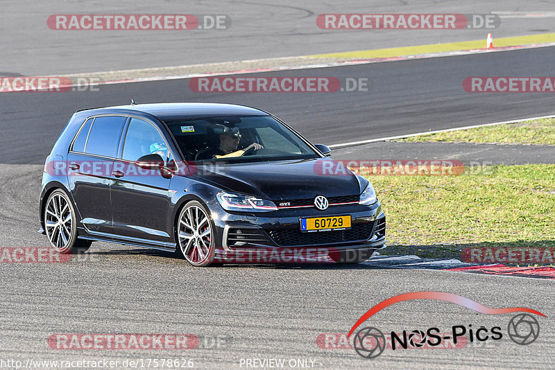 Bild #17578626 - Touristenfahrten Nürburgring Grand-Prix-Strecke (28.06.2022)