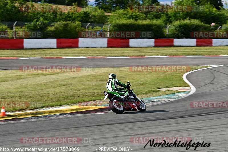 Bild #17578869 - Touristenfahrten Nürburgring Grand-Prix-Strecke (28.06.2022)