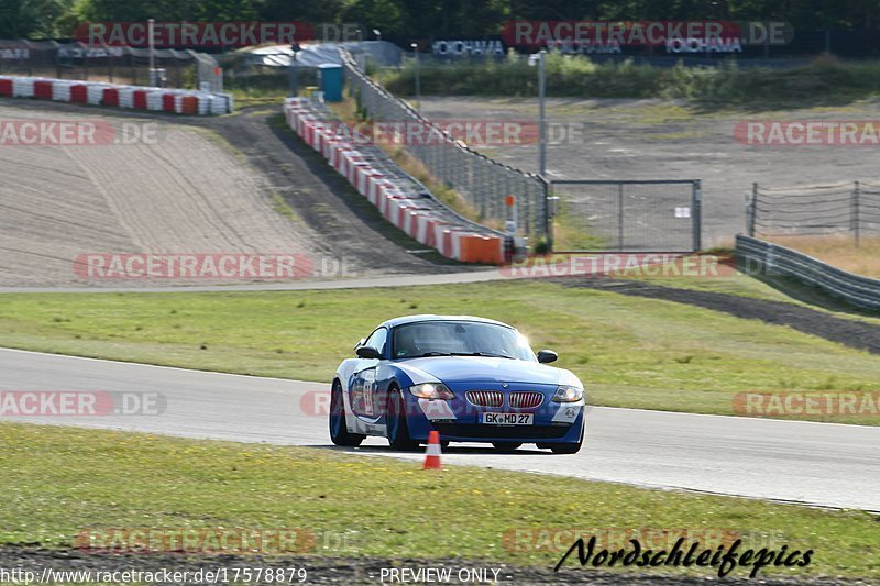 Bild #17578879 - Touristenfahrten Nürburgring Grand-Prix-Strecke (28.06.2022)