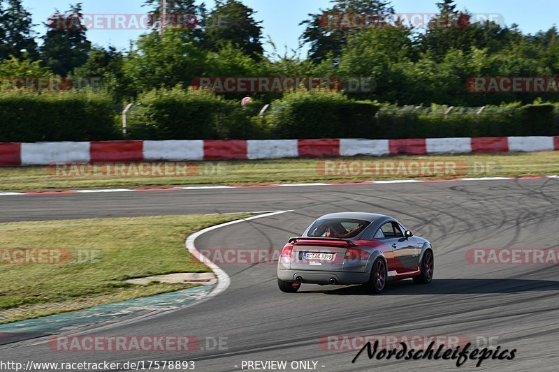 Bild #17578893 - Touristenfahrten Nürburgring Grand-Prix-Strecke (28.06.2022)