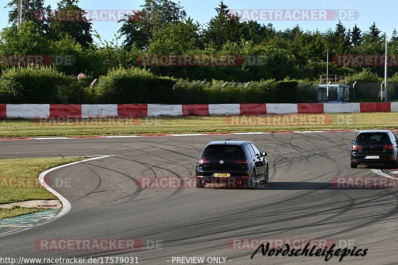 Bild #17579031 - Touristenfahrten Nürburgring Grand-Prix-Strecke (28.06.2022)