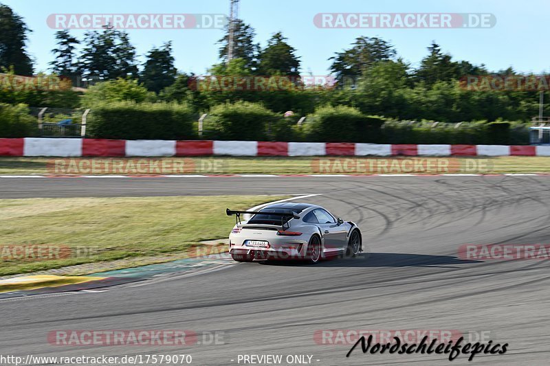 Bild #17579070 - Touristenfahrten Nürburgring Grand-Prix-Strecke (28.06.2022)