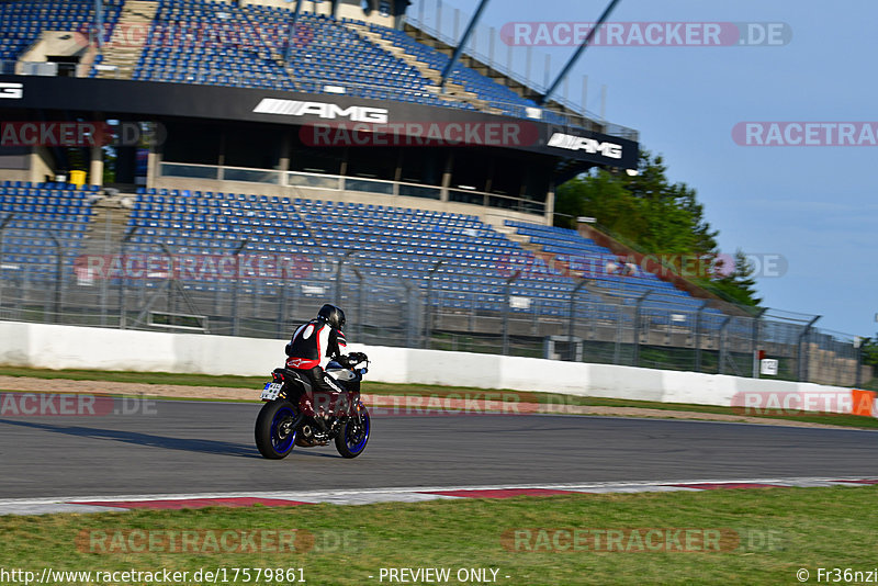 Bild #17579861 - Touristenfahrten Nürburgring Grand-Prix-Strecke (28.06.2022)