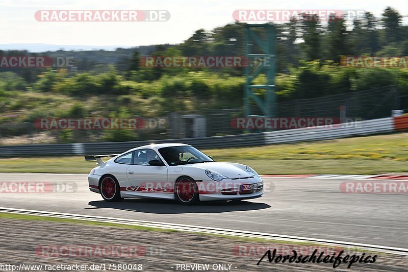 Bild #17580048 - Touristenfahrten Nürburgring Grand-Prix-Strecke (28.06.2022)