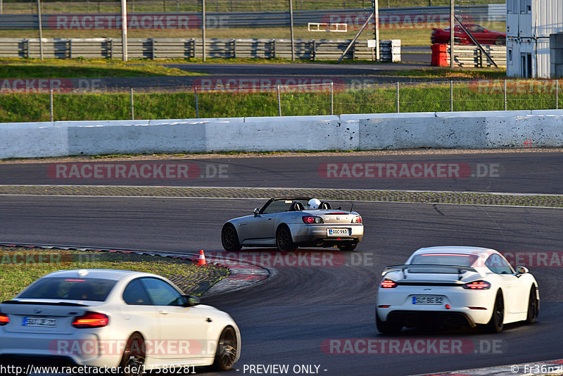 Bild #17580281 - Touristenfahrten Nürburgring Grand-Prix-Strecke (28.06.2022)