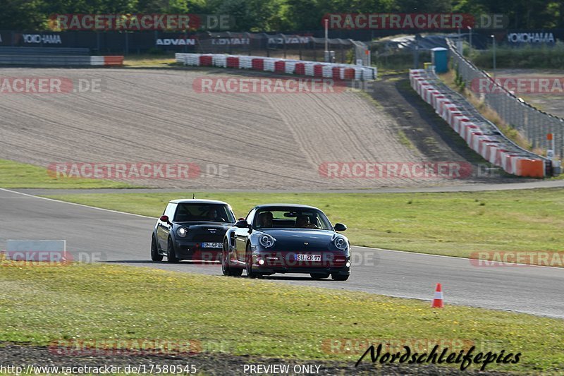 Bild #17580545 - Touristenfahrten Nürburgring Grand-Prix-Strecke (28.06.2022)