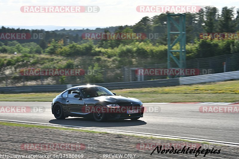 Bild #17580869 - Touristenfahrten Nürburgring Grand-Prix-Strecke (28.06.2022)