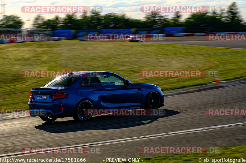 Bild #17581866 - Touristenfahrten Nürburgring Grand-Prix-Strecke (28.06.2022)