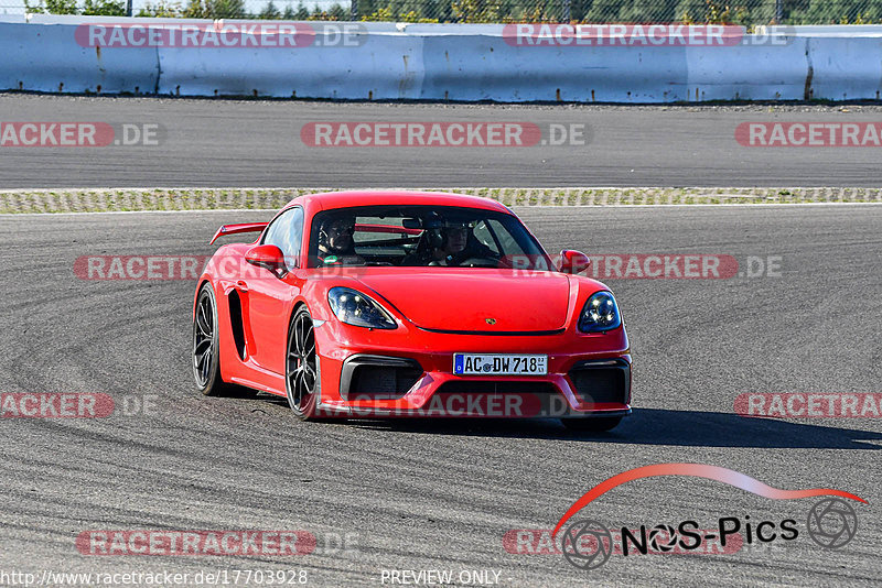 Bild #17703928 - Touristenfahrten Nürburgring Grand-Prix-Strecke (05.07.2022)