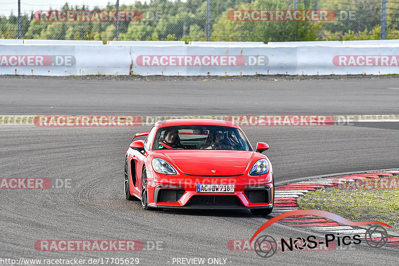 Bild #17705629 - Touristenfahrten Nürburgring Grand-Prix-Strecke (05.07.2022)
