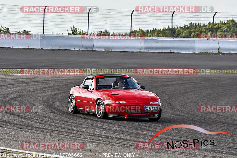 Bild #17705662 - Touristenfahrten Nürburgring Grand-Prix-Strecke (05.07.2022)