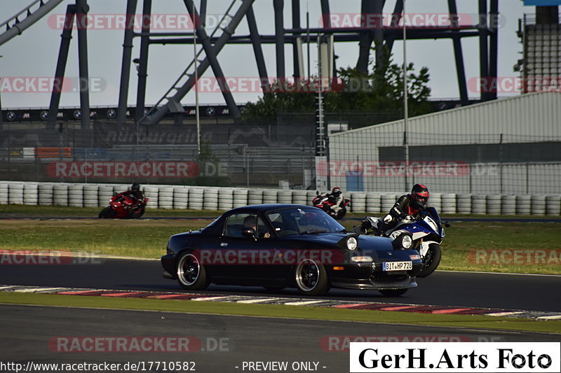 Bild #17710582 - Touristenfahrten Nürburgring Grand-Prix-Strecke (05.07.2022)