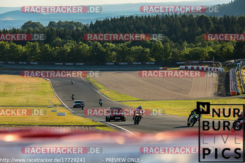 Bild #17729241 - Touristenfahrten Nürburgring Grand-Prix-Strecke (05.07.2022)