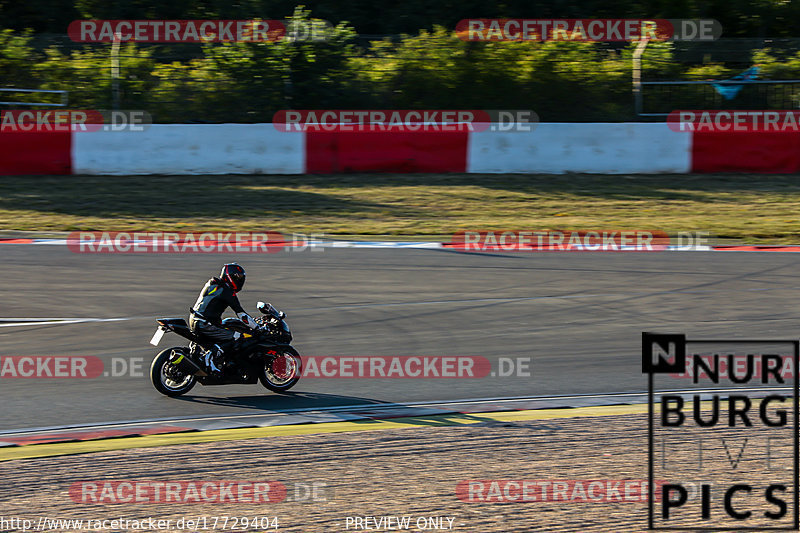 Bild #17729404 - Touristenfahrten Nürburgring Grand-Prix-Strecke (05.07.2022)