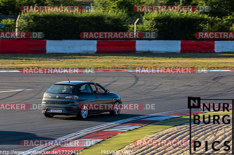 Bild #17729425 - Touristenfahrten Nürburgring Grand-Prix-Strecke (05.07.2022)