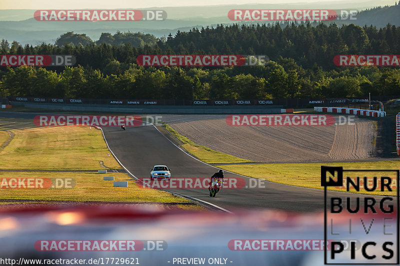 Bild #17729621 - Touristenfahrten Nürburgring Grand-Prix-Strecke (05.07.2022)