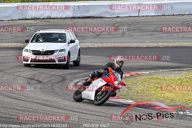 Bild #17828744 - Touristenfahrten Nürburgring Grand-Prix-Strecke (12.07.2022)