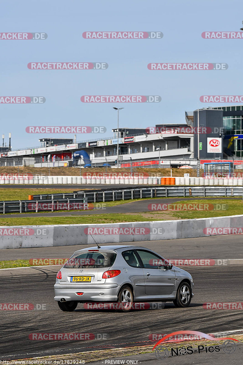 Bild #17829248 - Touristenfahrten Nürburgring Grand-Prix-Strecke (12.07.2022)