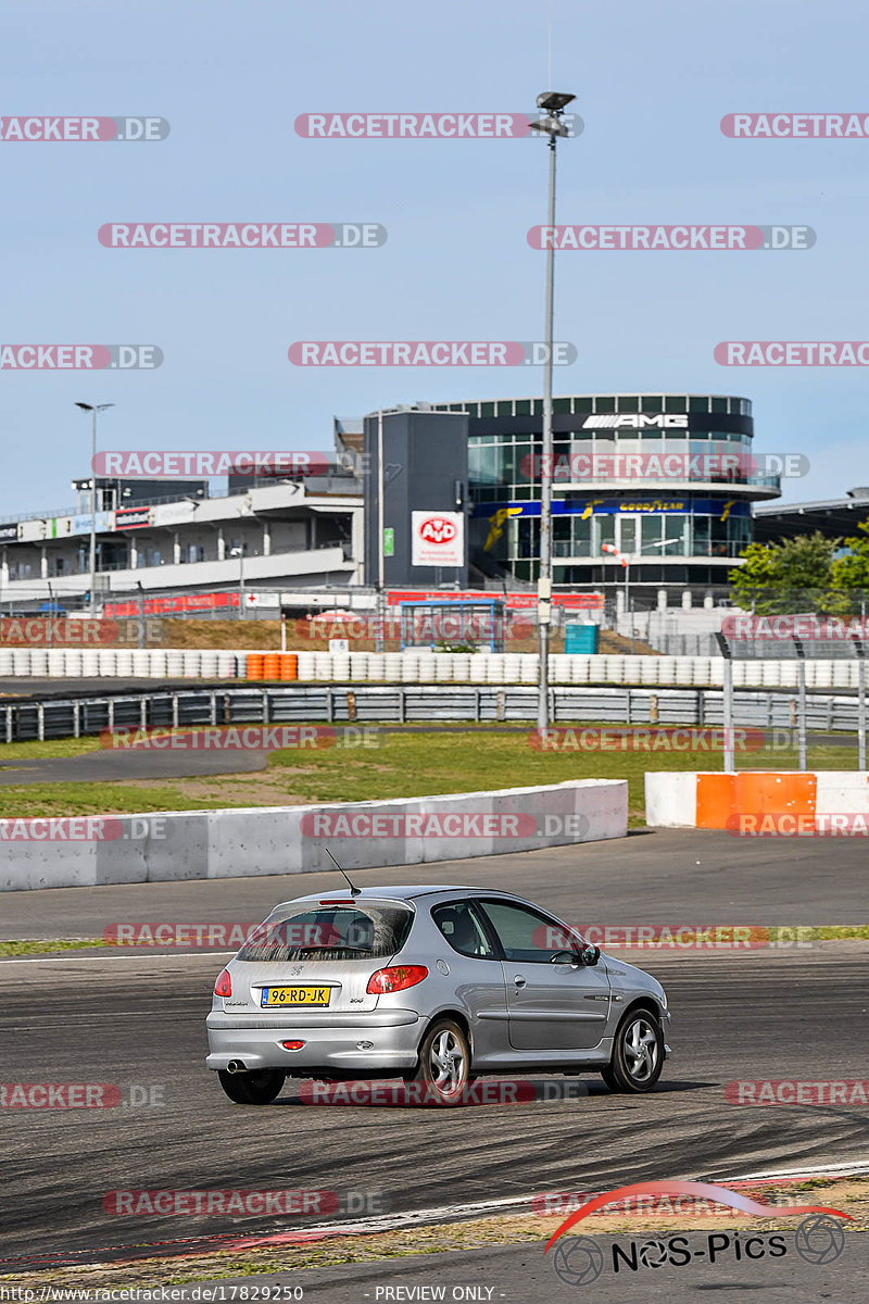 Bild #17829250 - Touristenfahrten Nürburgring Grand-Prix-Strecke (12.07.2022)