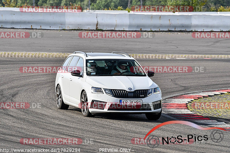 Bild #17829294 - Touristenfahrten Nürburgring Grand-Prix-Strecke (12.07.2022)