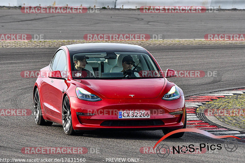 Bild #17831560 - Touristenfahrten Nürburgring Grand-Prix-Strecke (12.07.2022)