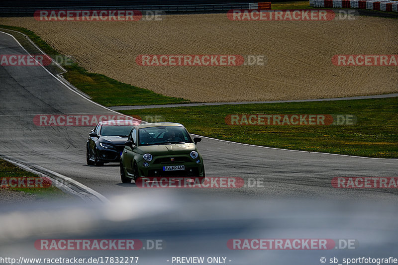 Bild #17832277 - Touristenfahrten Nürburgring Grand-Prix-Strecke (12.07.2022)