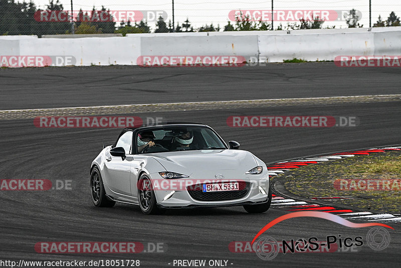 Bild #18051728 - Touristenfahrten Nürburgring Grand-Prix-Strecke (26.07.2022)