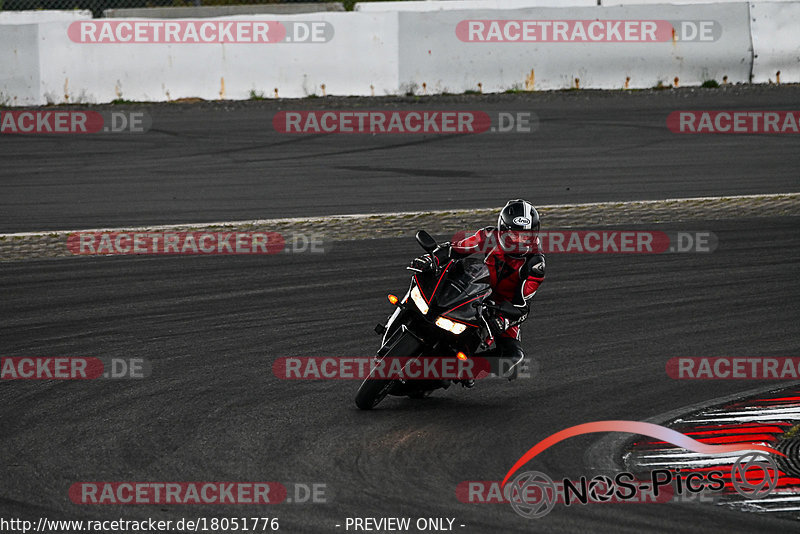 Bild #18051776 - Touristenfahrten Nürburgring Grand-Prix-Strecke (26.07.2022)