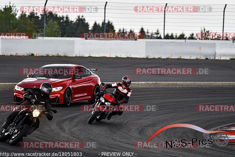 Bild #18051803 - Touristenfahrten Nürburgring Grand-Prix-Strecke (26.07.2022)