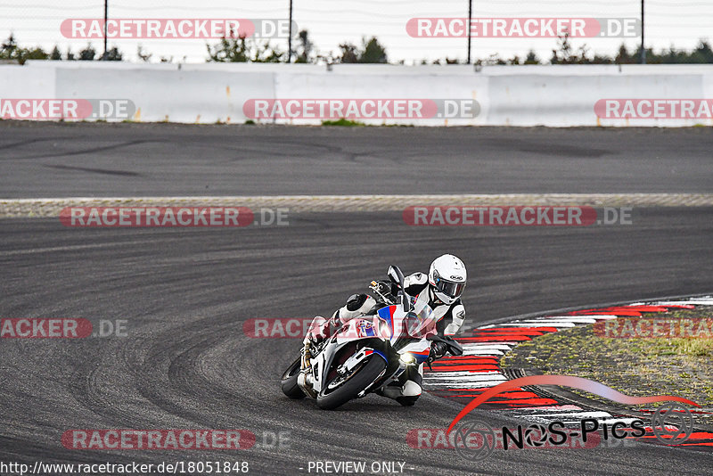 Bild #18051848 - Touristenfahrten Nürburgring Grand-Prix-Strecke (26.07.2022)