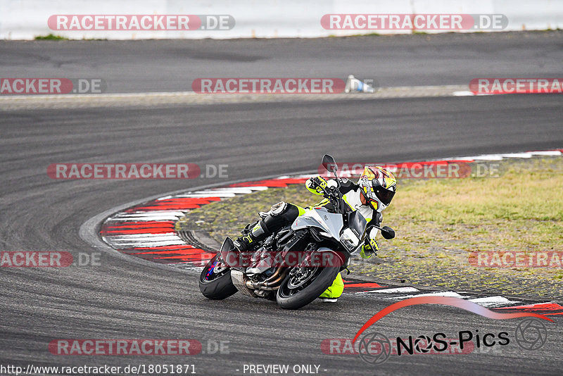 Bild #18051871 - Touristenfahrten Nürburgring Grand-Prix-Strecke (26.07.2022)