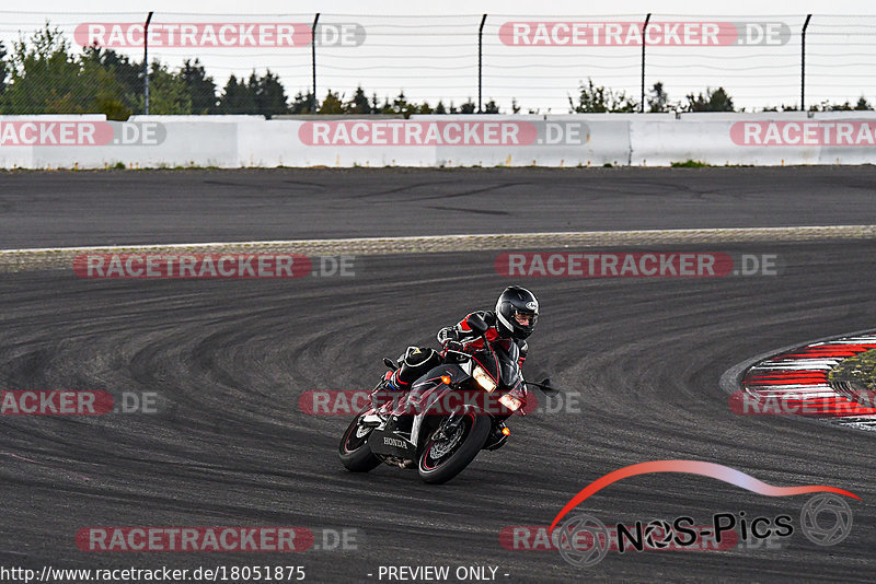 Bild #18051875 - Touristenfahrten Nürburgring Grand-Prix-Strecke (26.07.2022)