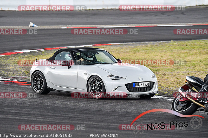 Bild #18051932 - Touristenfahrten Nürburgring Grand-Prix-Strecke (26.07.2022)