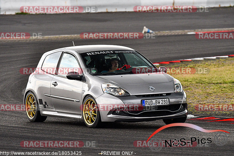 Bild #18053425 - Touristenfahrten Nürburgring Grand-Prix-Strecke (26.07.2022)