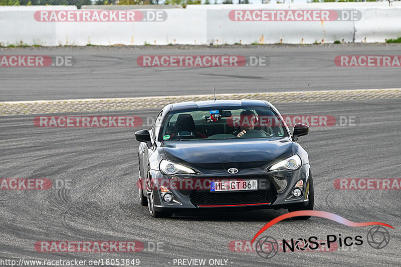 Bild #18053849 - Touristenfahrten Nürburgring Grand-Prix-Strecke (26.07.2022)