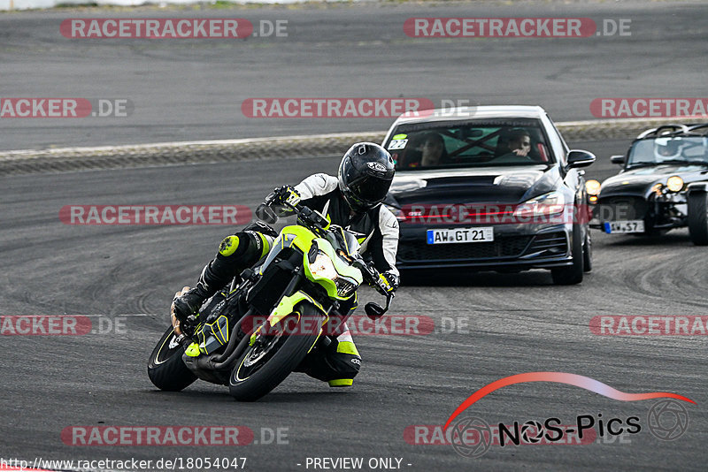 Bild #18054047 - Touristenfahrten Nürburgring Grand-Prix-Strecke (26.07.2022)