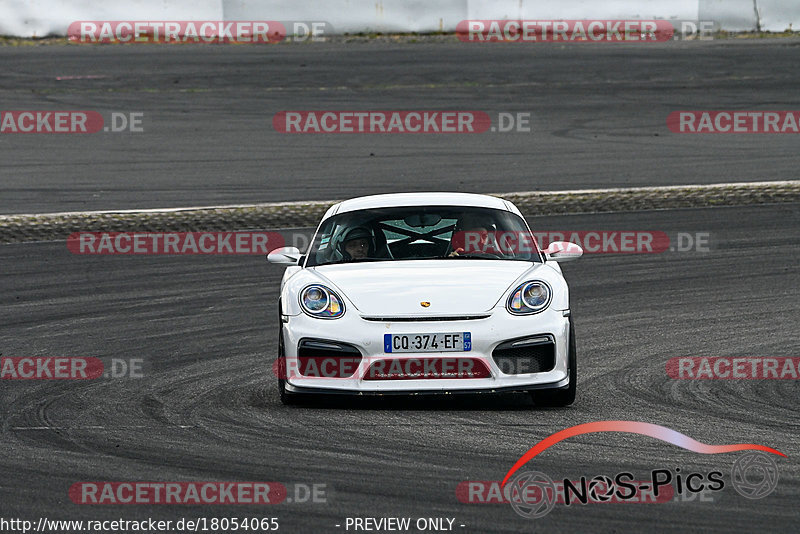 Bild #18054065 - Touristenfahrten Nürburgring Grand-Prix-Strecke (26.07.2022)