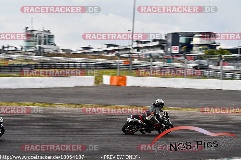 Bild #18054187 - Touristenfahrten Nürburgring Grand-Prix-Strecke (26.07.2022)