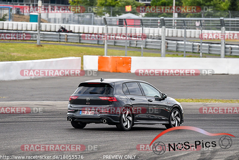 Bild #18055576 - Touristenfahrten Nürburgring Grand-Prix-Strecke (26.07.2022)