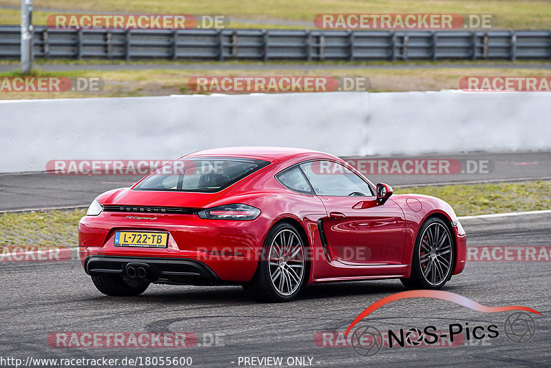 Bild #18055600 - Touristenfahrten Nürburgring Grand-Prix-Strecke (26.07.2022)